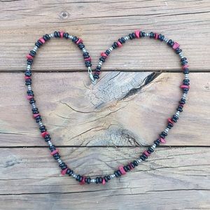 Red coral, Black onyx and silver necklace